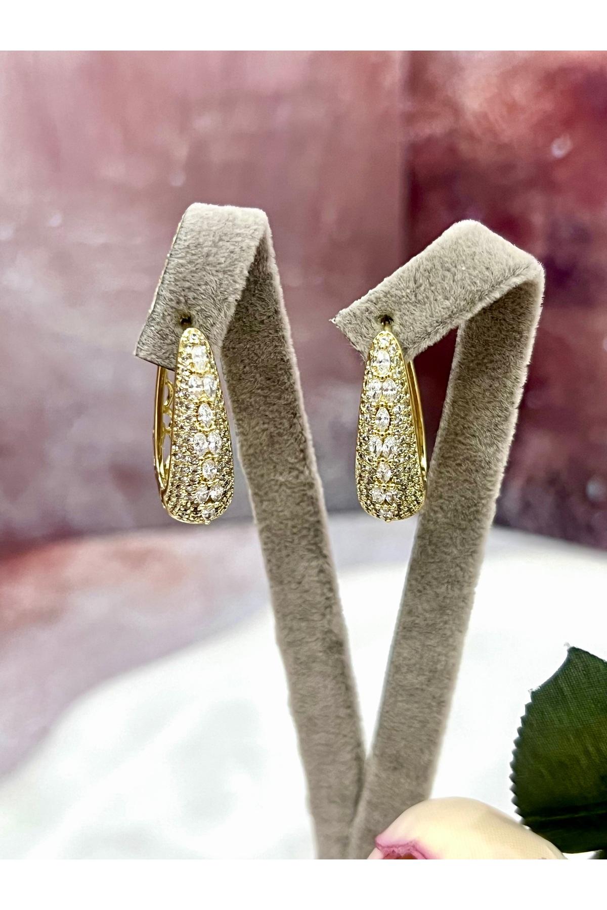 Kristal Yağmuru: Su Yolu Tasarım Damla Küpe (14k Gold 2/0,5cm) - Görsel 3