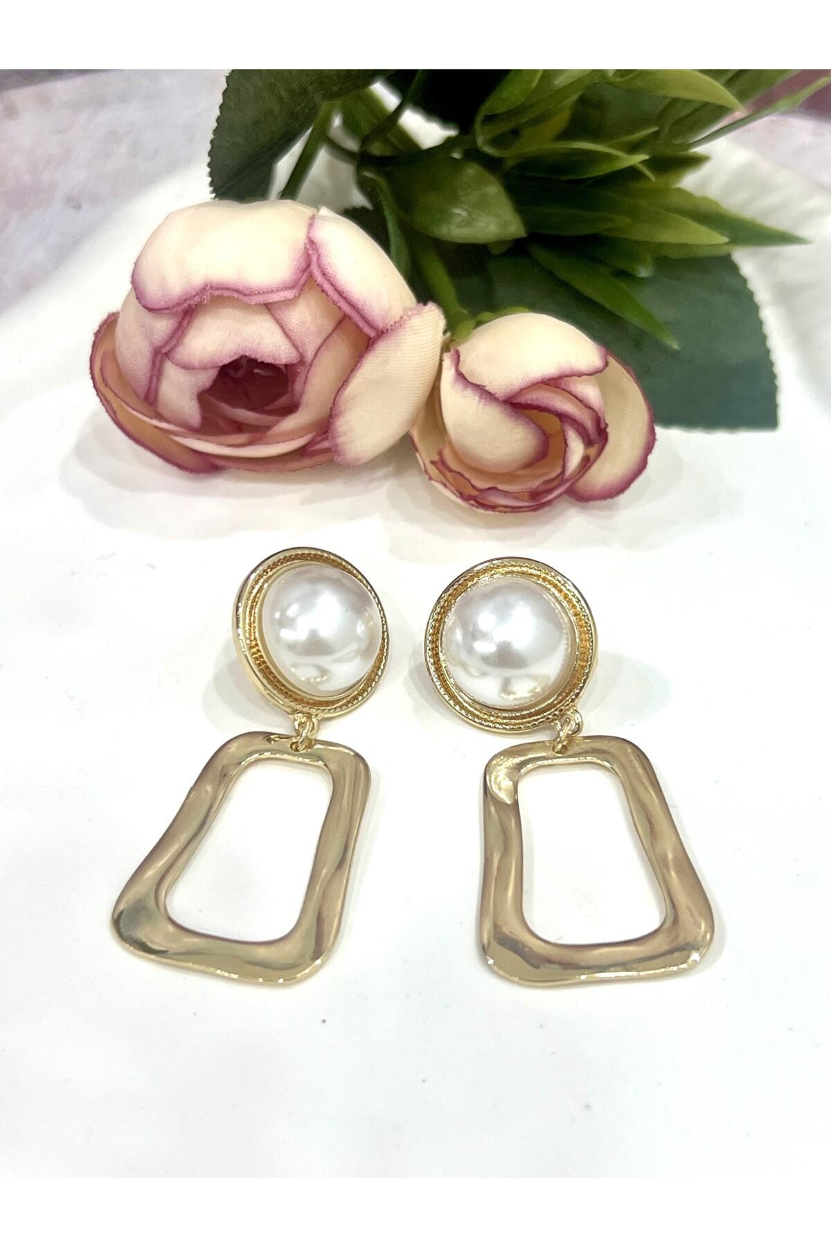 Büyük İnci Uçlu Dikdörtgen Formlu Altın Kaplama Küpe (2x5cm) - Görsel 4