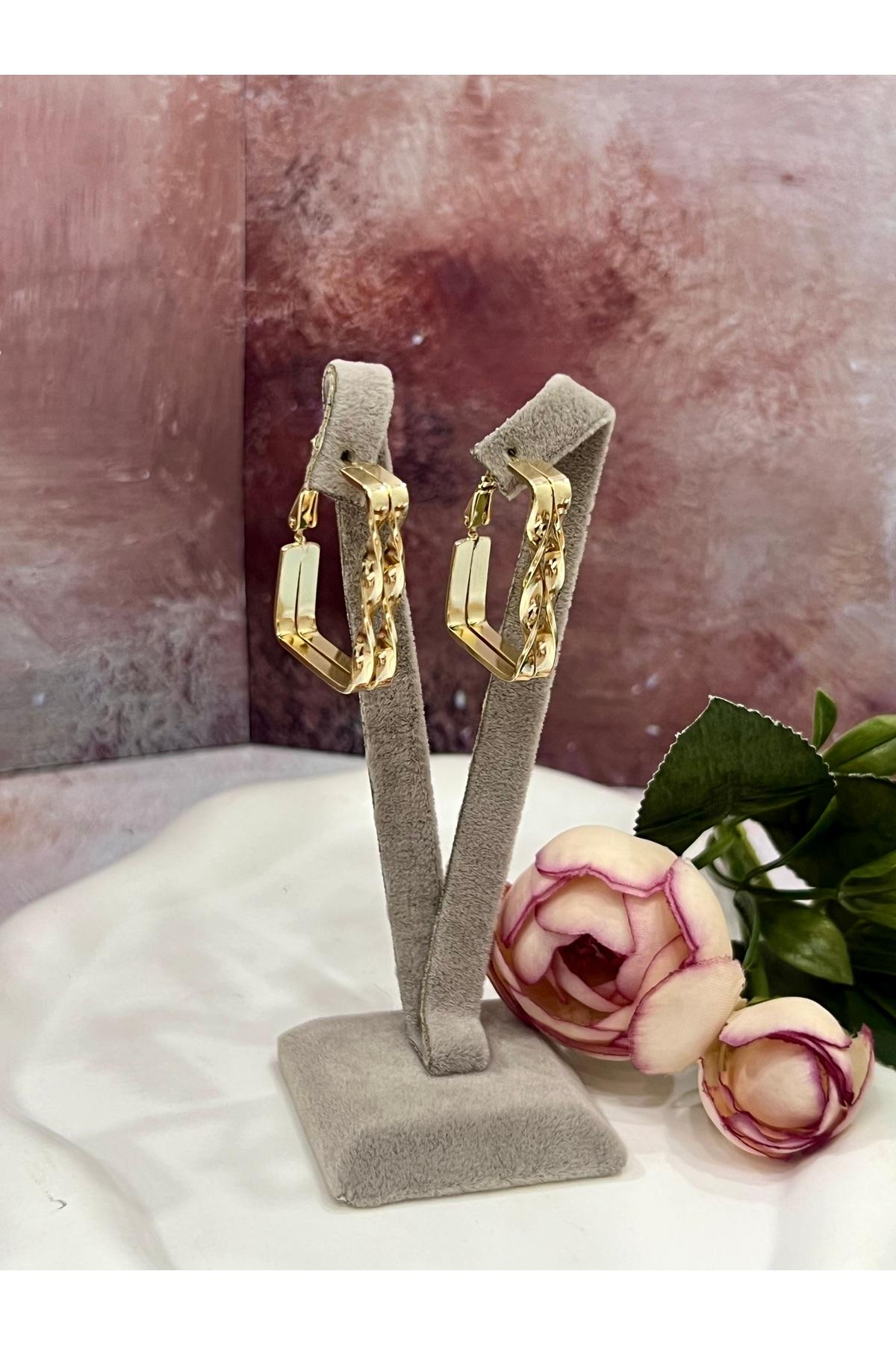 Şık ve Modern Altın Renk Zincir Detaylı Halka Küpe (14K GOLD/3X2CM) - Görsel 2