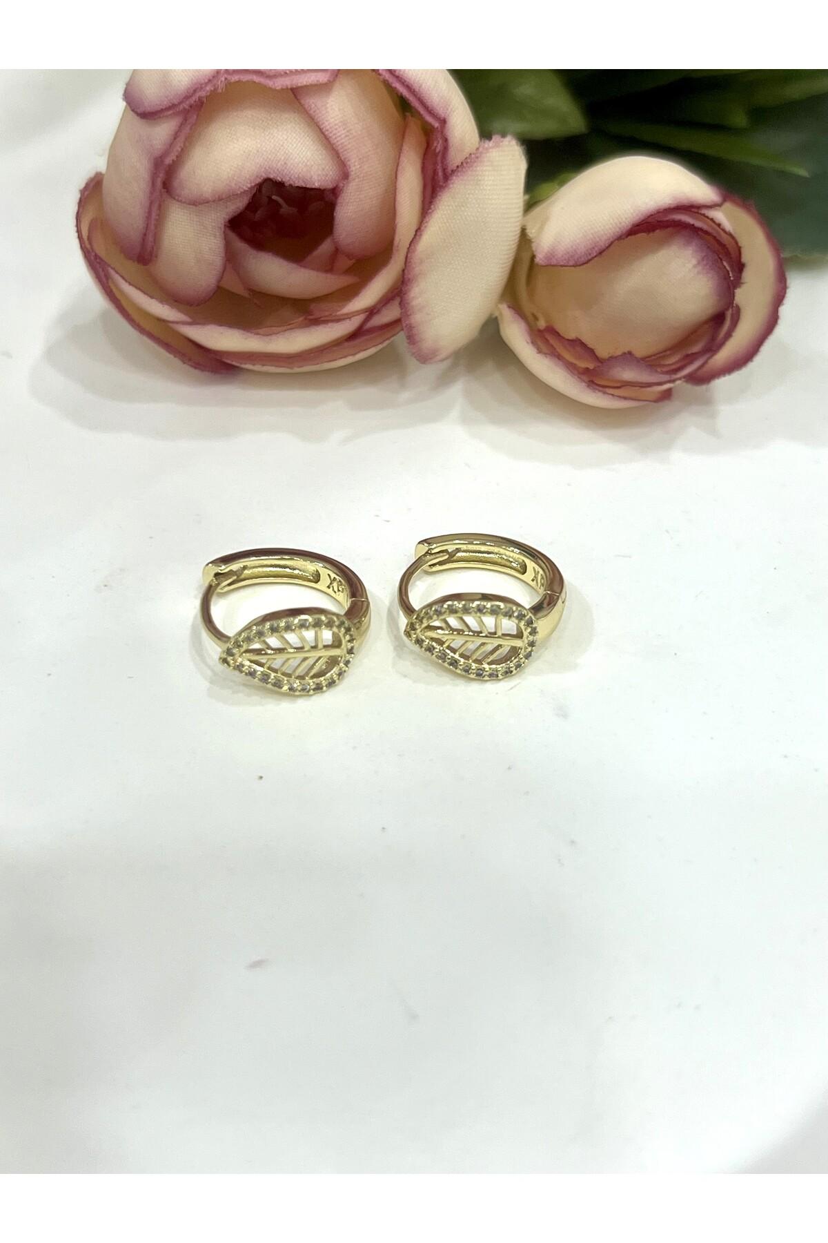 Yaprak Desenli Taşlı Küçük Halka Küpe - Görsel 6