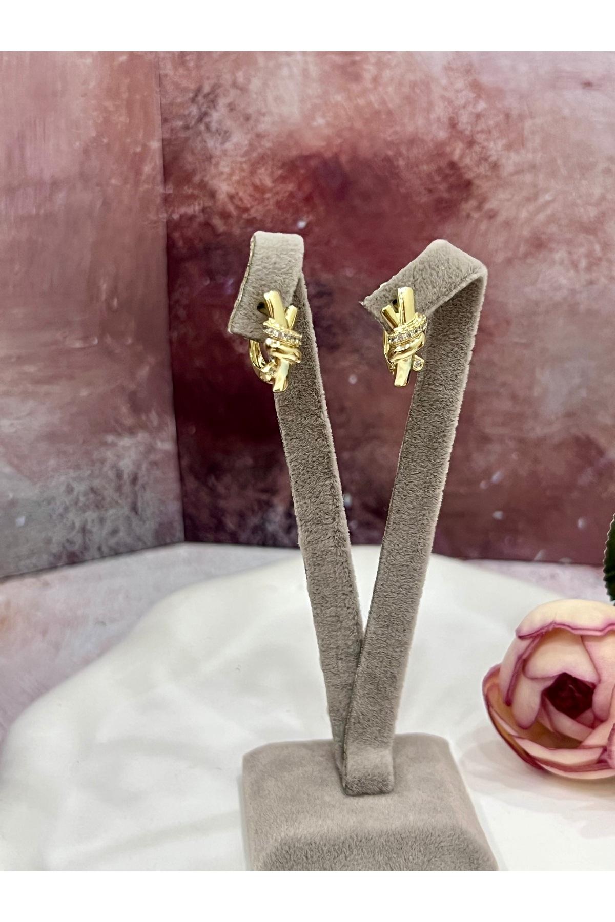 Sonsuzluk Masalı: Işıltılı Düğüm Küpe (14k Gold 1,5/0,8cm) - Görsel 4