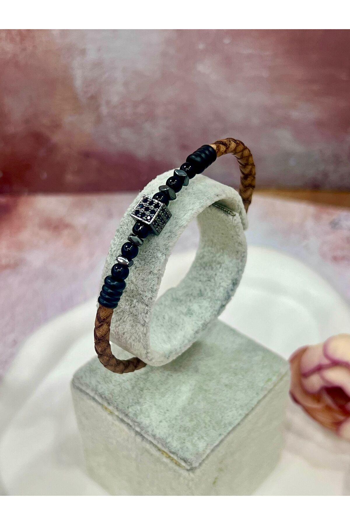 Premium Deri Erkek Bileklik | Siyah Oniks Taşlı Küp Figür