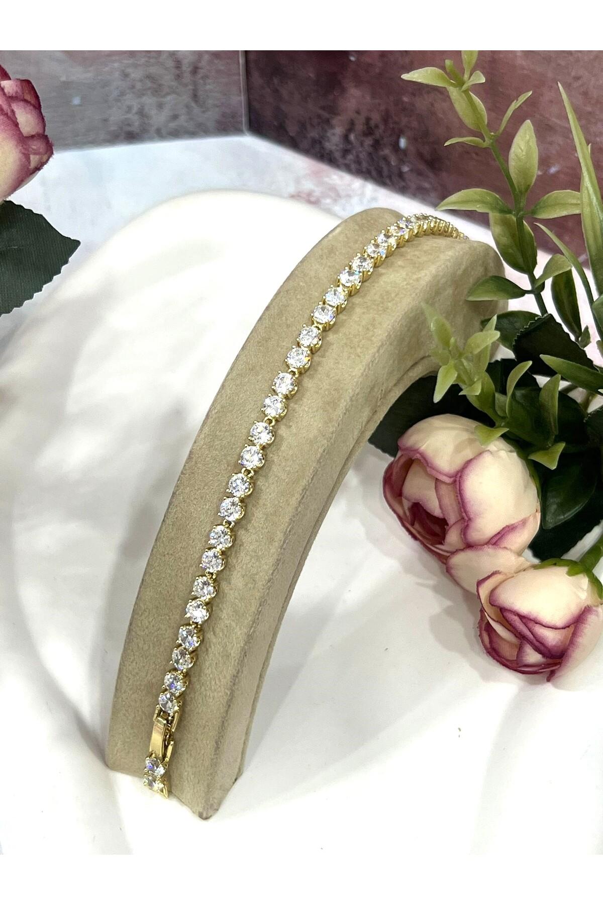 VIP Seri Işıltılı Beyaz Taşlı Su Yolu Bileklik (Gold14k/17-19m)