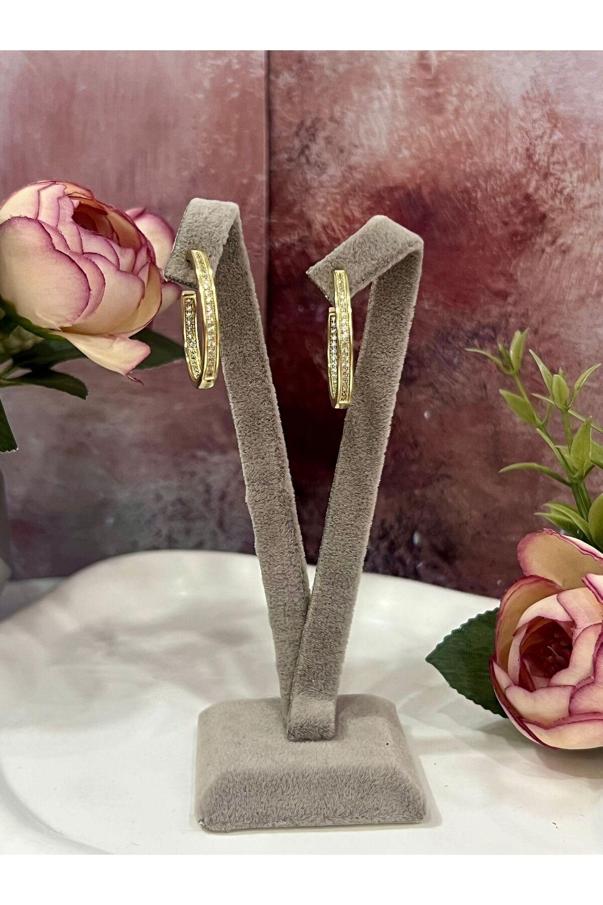 Gold Zirkon Taş İşlemeli Orta Boy Halka Küpe - Işıltılı Klasik Model (14k Gold) - Görsel 2