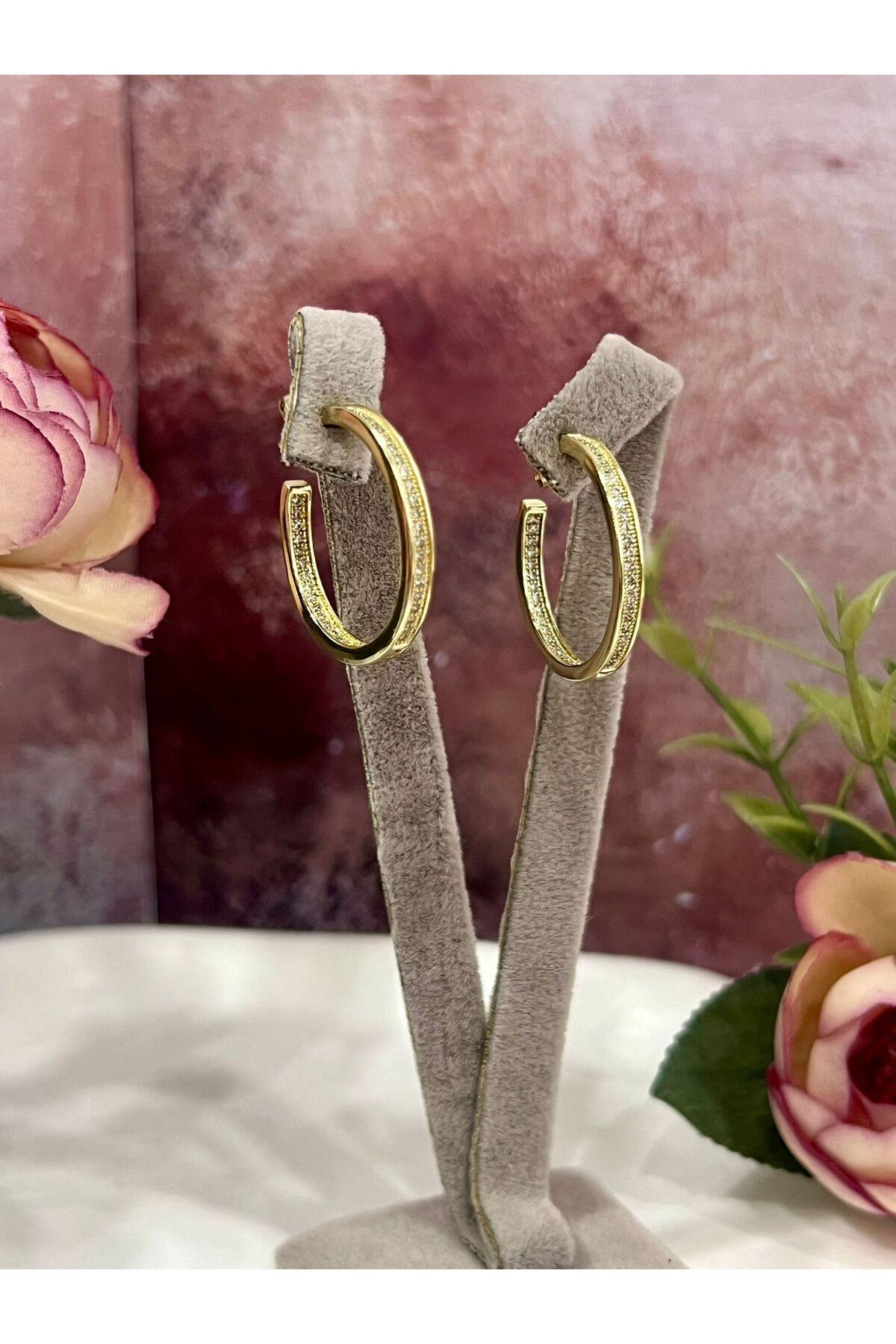 Gold Zirkon Taş İşlemeli Orta Boy Halka Küpe - Işıltılı Klasik Model (14k Gold) - Görsel 3